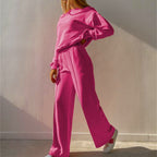 Camila - Women's Cropped Hoodie & High-Waist Wide-Leg Joggers Set