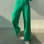 Camila - Women's Cropped Hoodie & High-Waist Wide-Leg Joggers Set