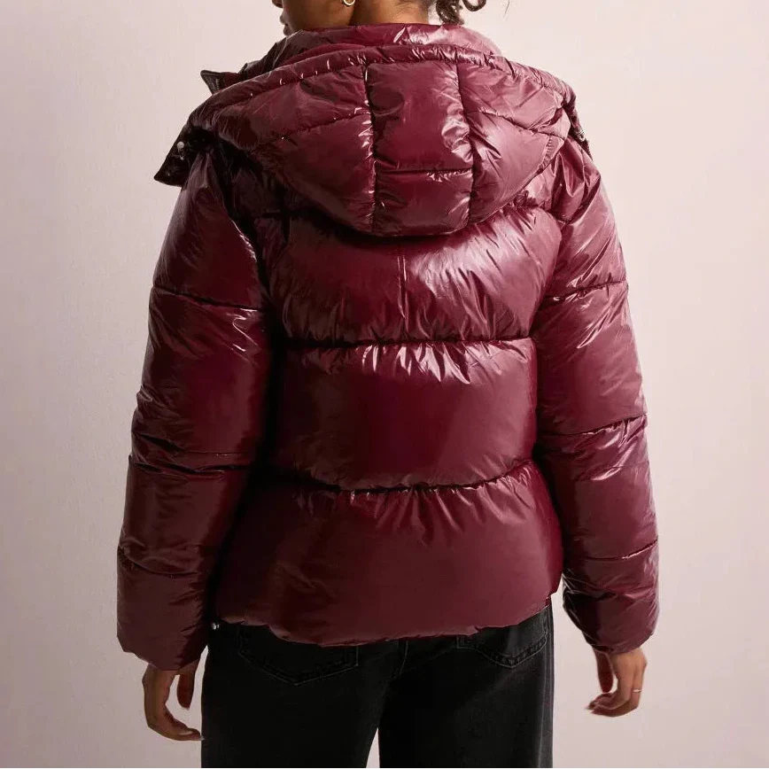 Gemma - Women's Quilted Puffer Jacket with Adjustable Hood