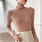 Leila - Women's Slim-Fit Cashmere Turtleneck