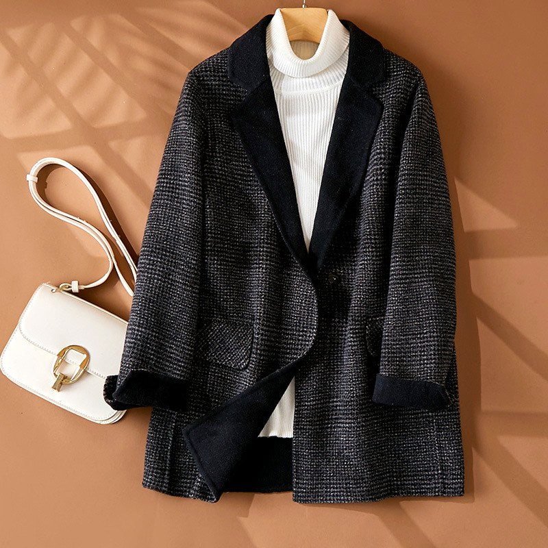 Lian - Women’s Mid-Length Plaid Coat with Folded Cuffs 4