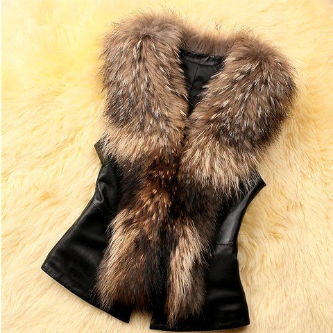 Macey - Women's Faux Fur Trimmed Sleeveless Vest 4