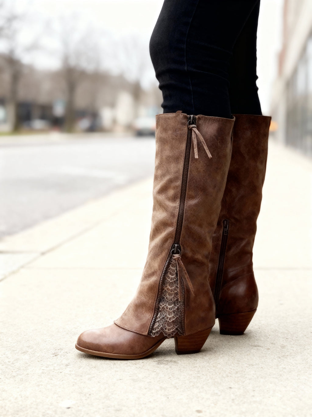 Vera - Women's Lace-Inset Western Boots